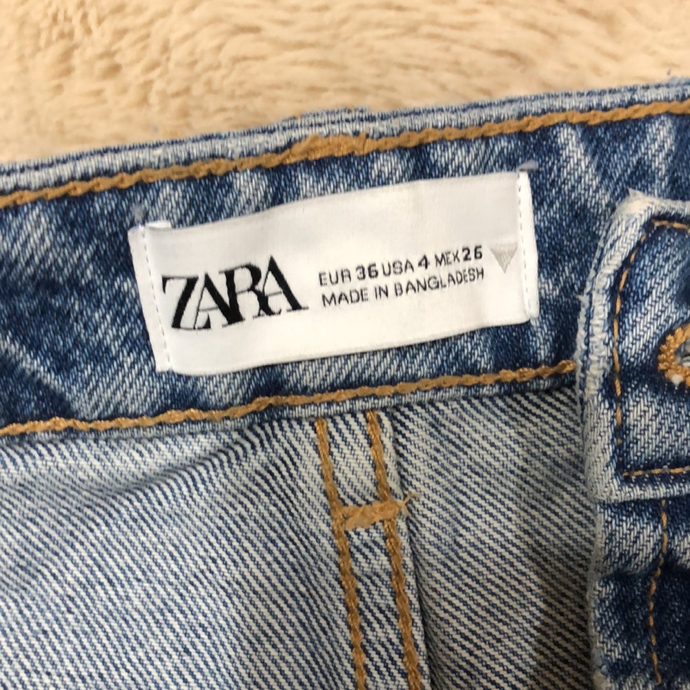 ZARA JEAN SHORTS - Picture 4 of 4